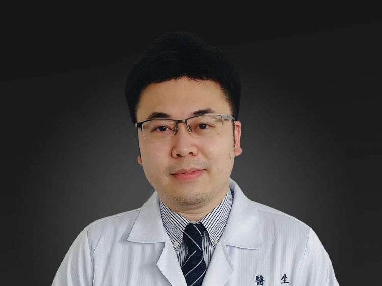 Dr Huang Kaibin